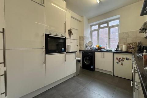 5 bedroom flat for sale, Adelaide Road, London