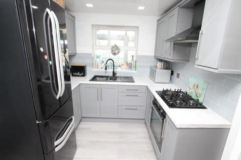4 bedroom detached house for sale, Overland Crescent, Apperley Bridge, Bradford
