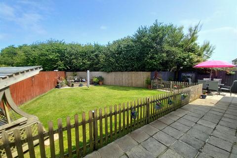 2 Beech Road, Stibb Cross, Torrington, EX38 8HZ