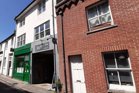3 bedroom flat to rent, Gloucester Road, Brighton BN1
