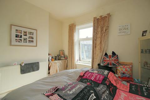162 Undercliffe Road, Bradford, BD2 3DD