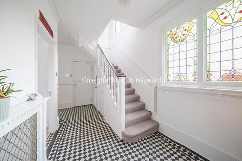 4 bedroom detached house for sale, Orpington Road, Winchmore Hill, London, N21