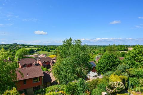 4 bedroom detached house for sale, Dukes Hill, Battle
