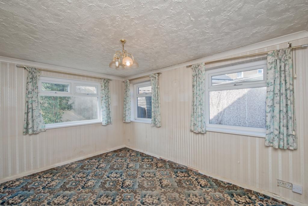 Dining Room/Bedroom