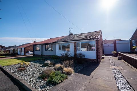 2 bedroom semi-detached bungalow for sale, Kingswood Grove, Hastings  Hill, Sunderland