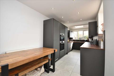 13 Trinity Road, Chorley, PR7 2DW
