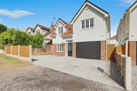 Hawkwell Park Drive, Hockley, SS5