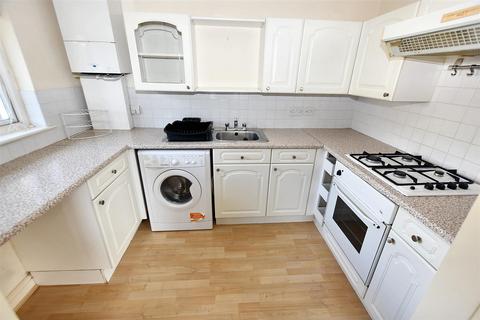 2 bedroom flat for sale, Trevithick Road, Truro