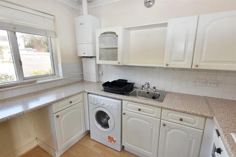 2 bedroom flat for sale, Trevithick Road, Truro