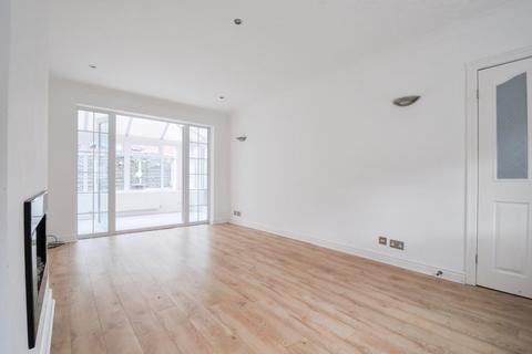 3 bedroom detached house to rent, 3 Bed Detached House – Branksome Drive, Salford