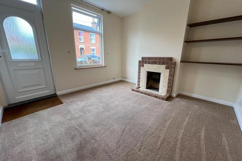 2 bedroom terraced house to rent, Boston Road