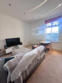 2 bedroom flat to rent, Bow Road, London E3