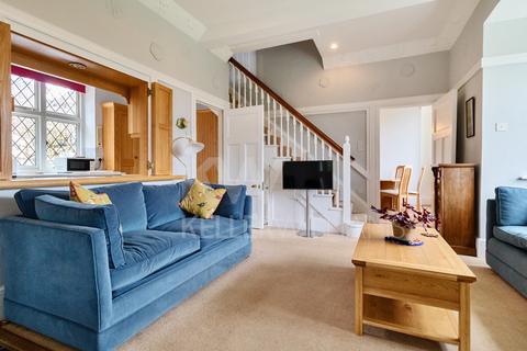 undefined, Guildersfield, Hill Farm Road, Taplow, SL6 0HQ