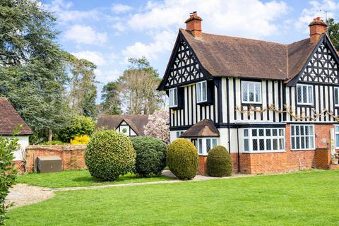 undefined, Guildersfield, Hill Farm Road, Taplow, SL6 0HQ