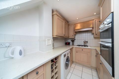 1 bedroom flat for sale, Bodiham House, Davigdor Road, Hove, BN3