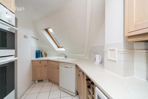 1 bedroom flat for sale, Bodiham House, Davigdor Road, Hove, BN3