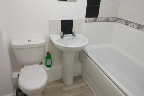 1 bedroom flat to rent, Waterside Gardens, Bolton BL1