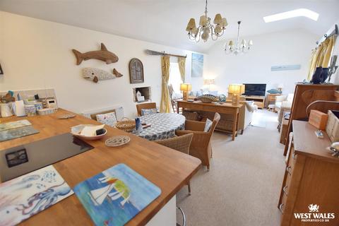 3 bedroom barn conversion for sale, New Moat, Clarbeston Road
