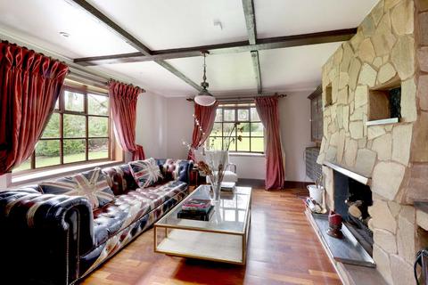 3 bedroom bungalow for sale, Parsonage Lane, Farnham Common, Buckinghamshire, SL2