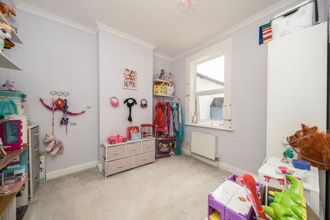 74 Nelson Road, Whitton, Twickenham, TW2 7AU