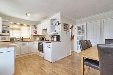 15 Birchdale, Hullbridge, Hockley, SS5 6LY