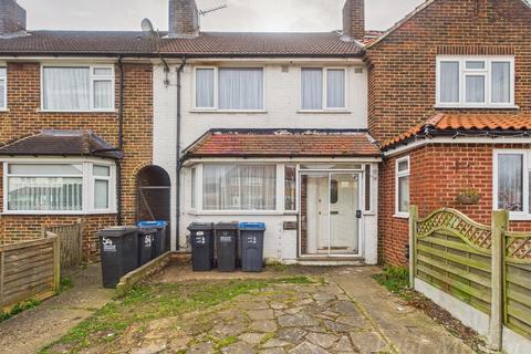 52 Overbury Crescent, New Addington, Croydon, CR0 0LN