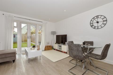 2 bedroom end of terrace house for sale, Carmelite Road, Aylesford, Kent