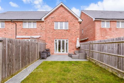 2 bedroom end of terrace house for sale, Carmelite Road, Aylesford, Kent