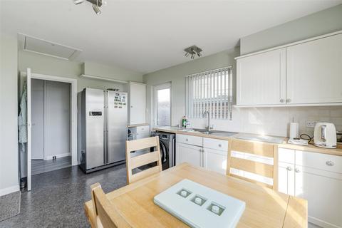 12 Foxley Lane, Worthing, BN13 3AB