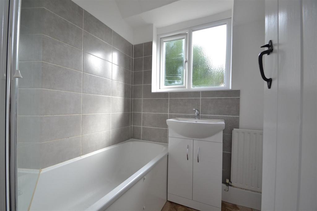 Bathroom.JPG