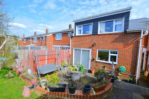 3 bedroom end of terrace house for sale, Falcon Close, Bird's & Tree's Area, Hatfield