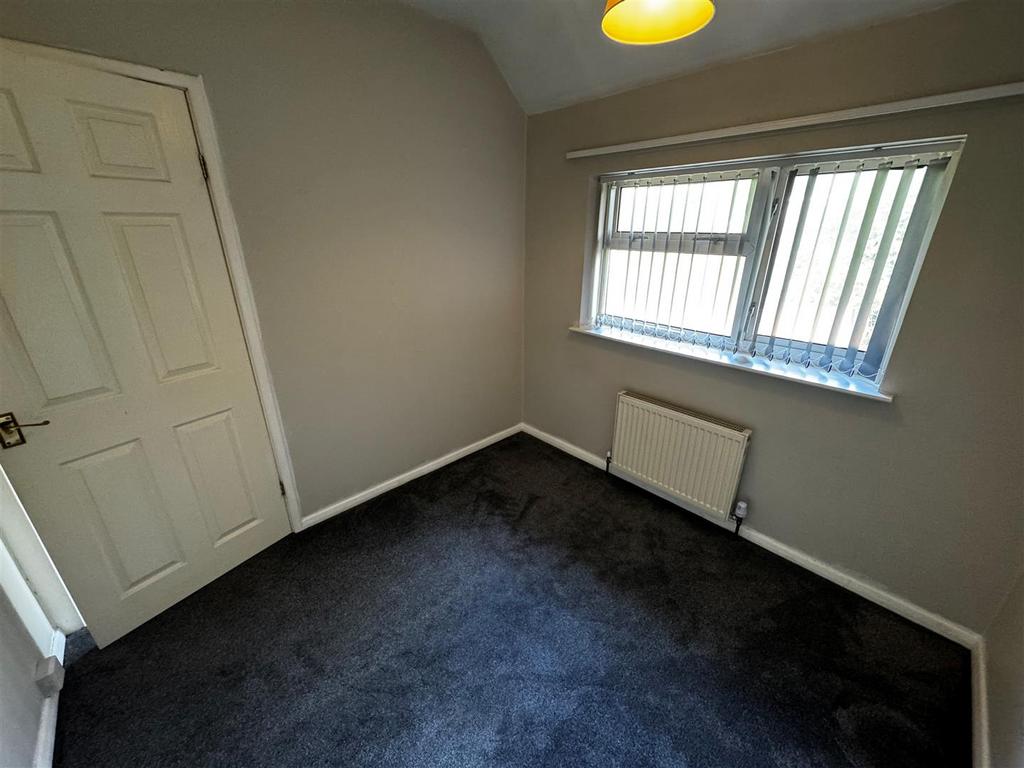 Bedroom 11.jpg