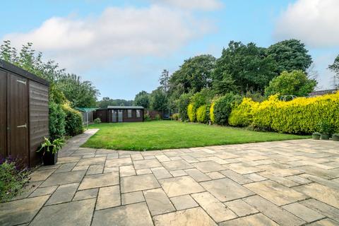114 Chaul End Road, Caddington, Luton, LU1 4AS
