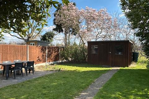 429 Staines Road, Feltham, TW14 9HA