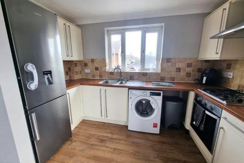 2 bedroom flat to rent, Britannia Road, Ipswich, IP4