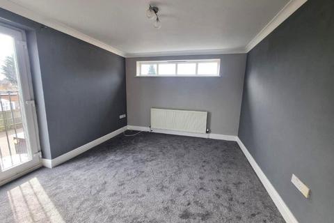 2 bedroom flat to rent, Britannia Road, Ipswich, IP4