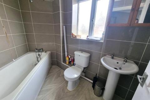 2 bedroom flat to rent, Britannia Road, Ipswich, IP4