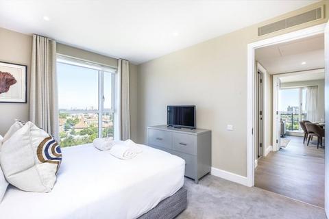 2 bedroom apartment to rent, Circus Apartments, Canary Wharf E14
