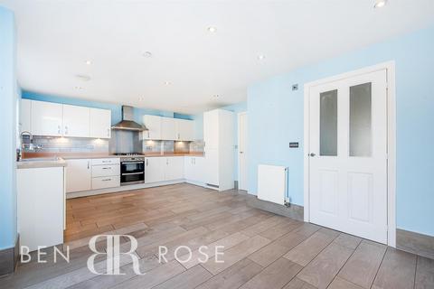 4 bedroom detached house for sale, Leighfield Close, Leyland