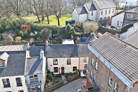 8 Bull Ring, Llantrisant, Pontyclun, CF72 8EB