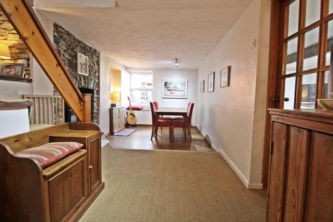 8 Bull Ring, Llantrisant, Pontyclun, CF72 8EB
