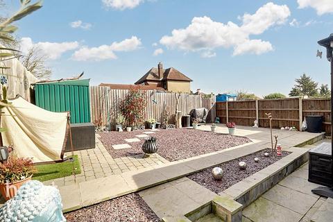 102 Poverest Road, Orpington, BR5 2DQ