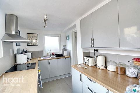 102 Poverest Road, Orpington, BR5 2DQ