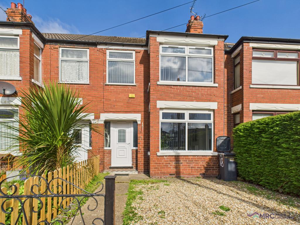 Modern 3 Bedroom Terraced House for Rent with Par