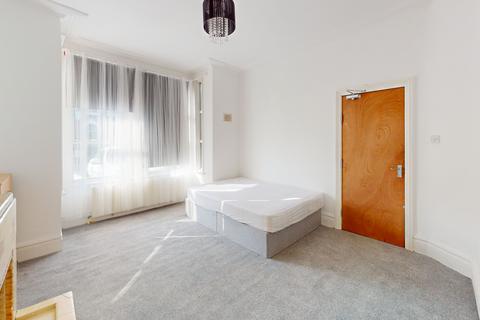 1 bedroom in a house share to rent, Mount Pleasant R1