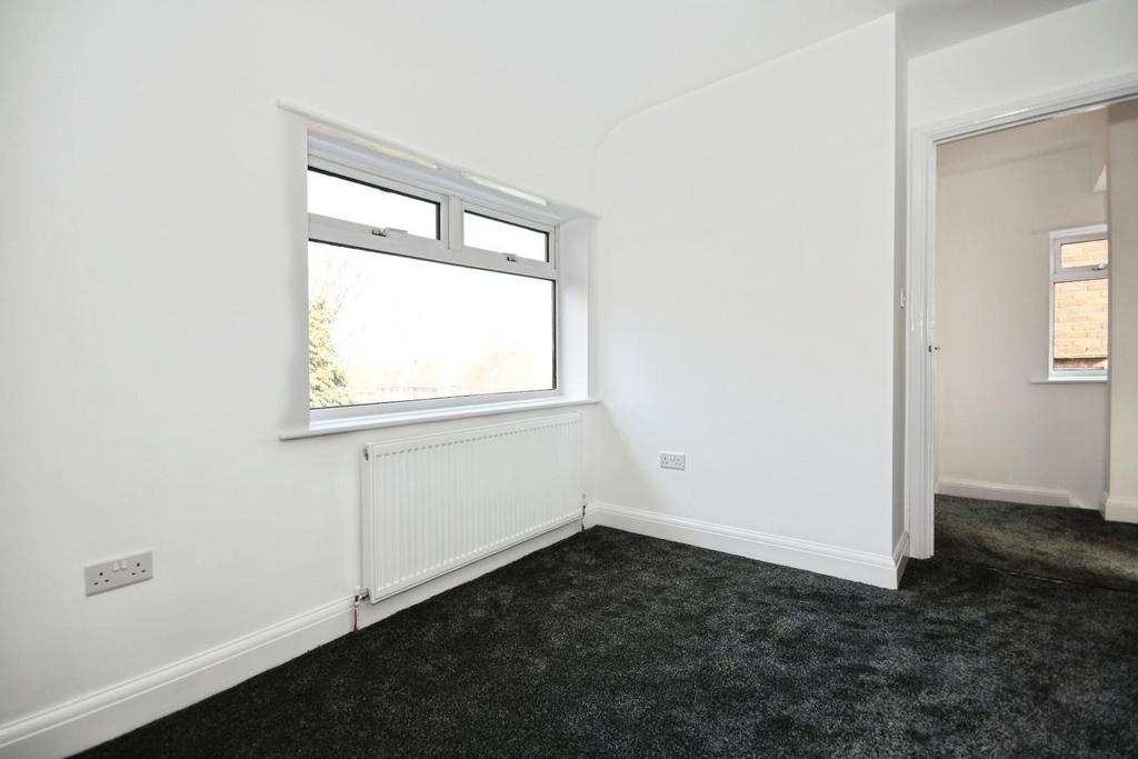 BEDROOM 2 02.jpg