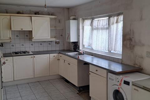 6 bedroom end of terrace house for sale, Montague Road, Southall UB2