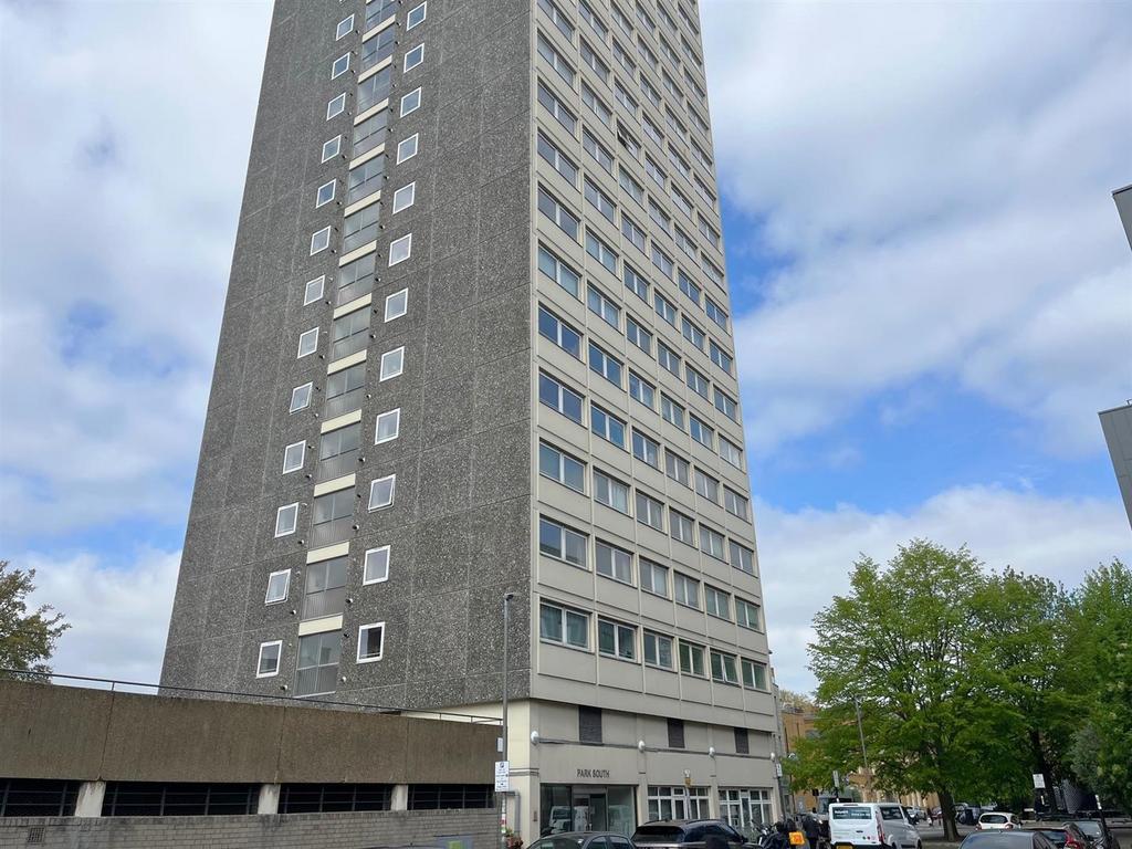 Exterior, Park South, Eden Harper SW11