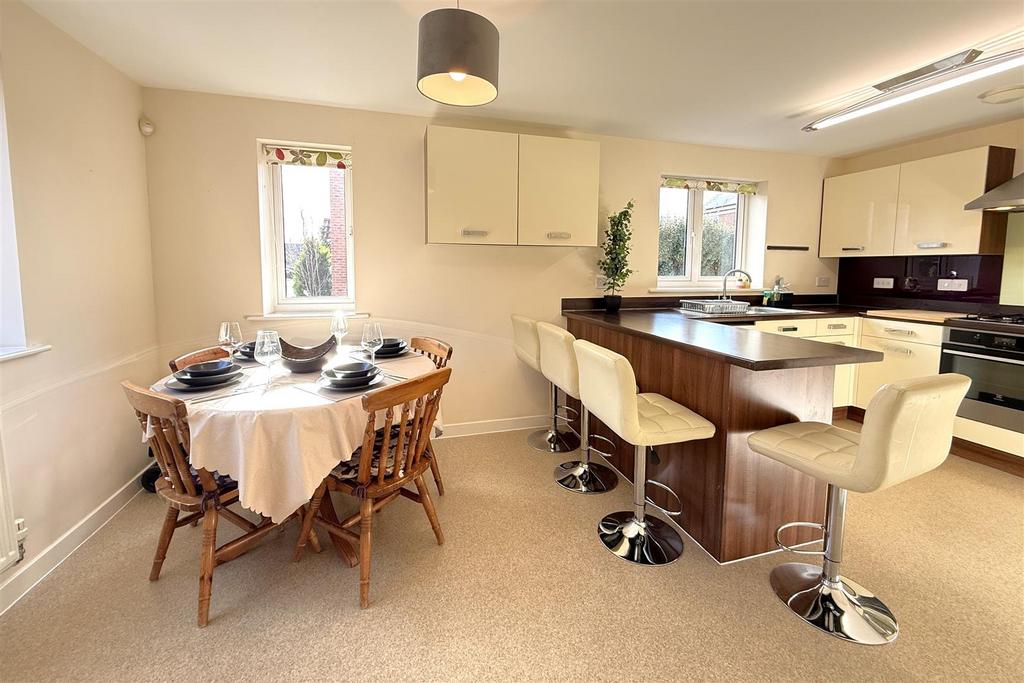 Kitchen 03.JPG