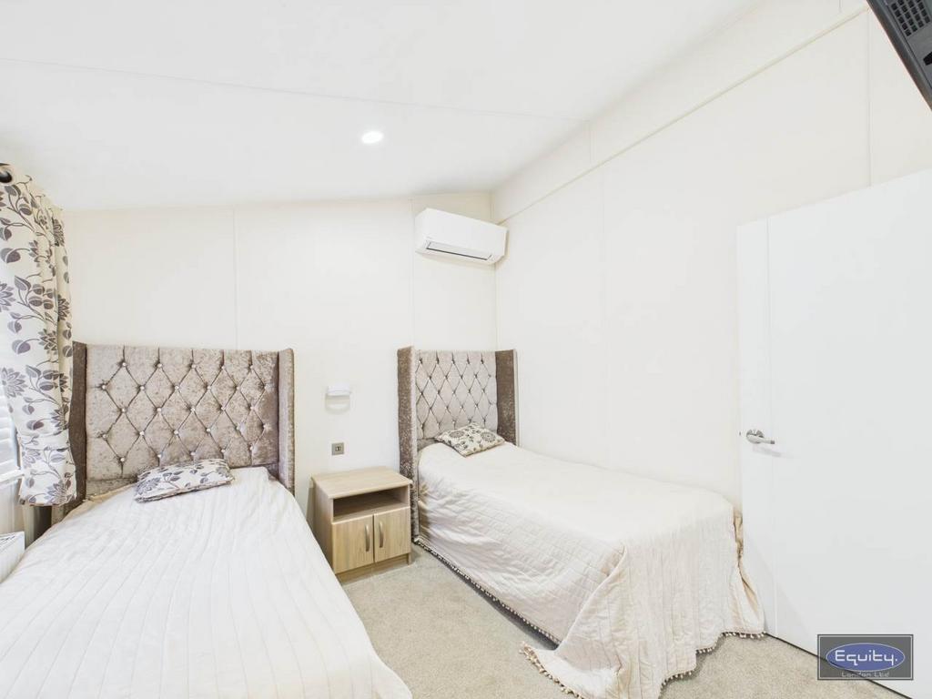 Bedroom Two (2)